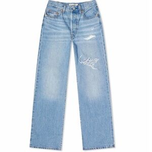 Levi’s Ribcage Straight Ankle Jeans